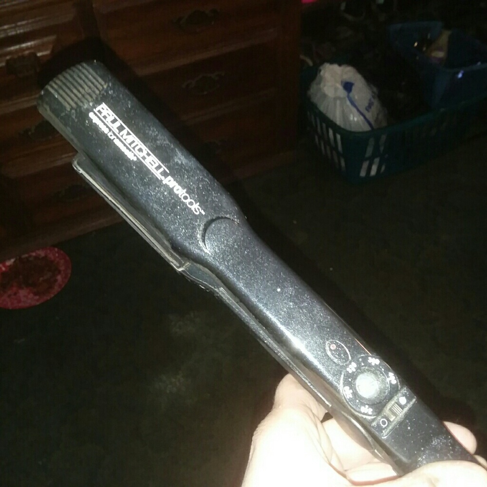 Flat iron